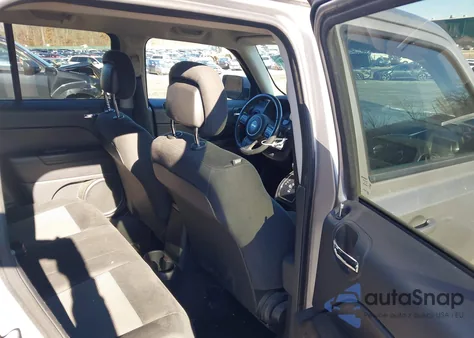 2015 Jeep Patriot Latitude from USA, damaged, VIN 1C4NJRFB2FD290663
